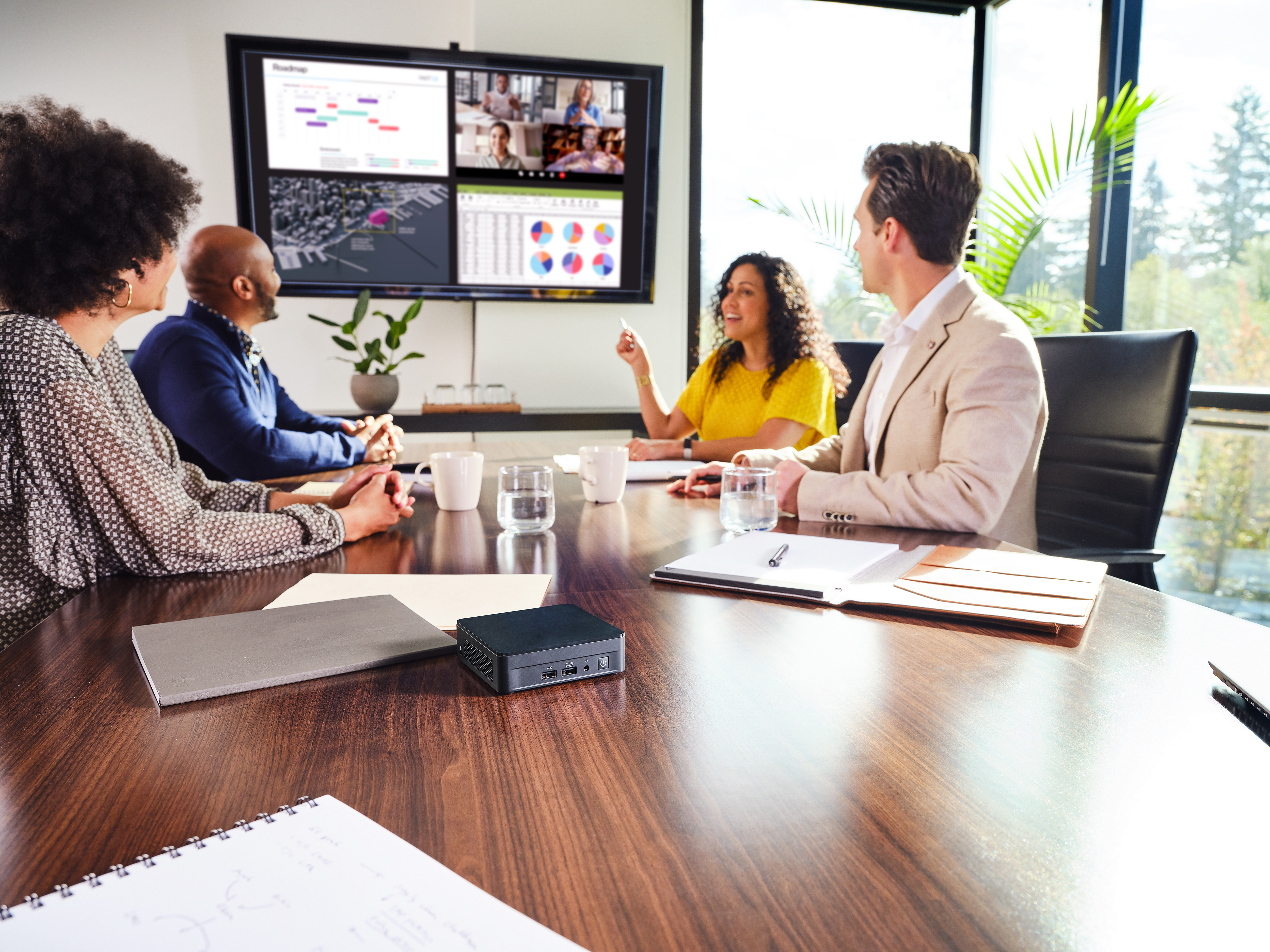 nuc-12-wsk-i7i5i3-office-conference-rwd.jpg